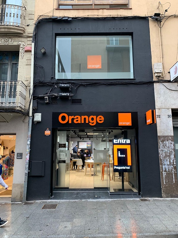 Tienda Orange Badalona Calle Francesc Layret 